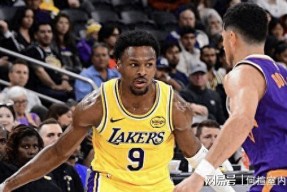 清晨洛杉矶湖人调整名单以备法国杯，复出首秀环节打磨，更衣室稳定，训练强度明显提升的简单介绍